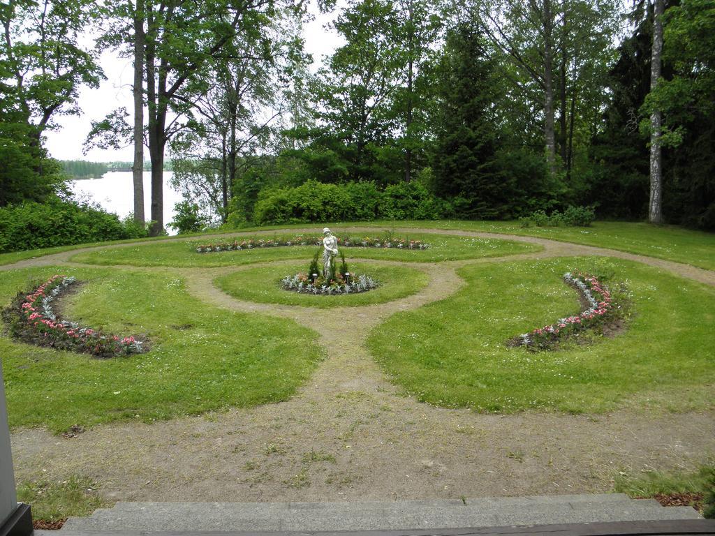 Neitsytniemen Kartano Bed and Breakfast Imatra Exterior foto